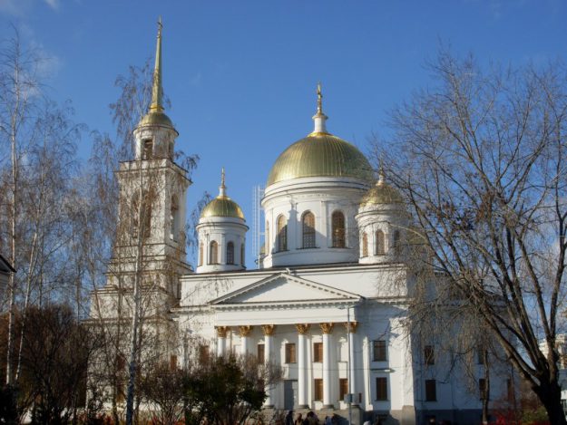 Женский Ново-Тихвинский монастырь